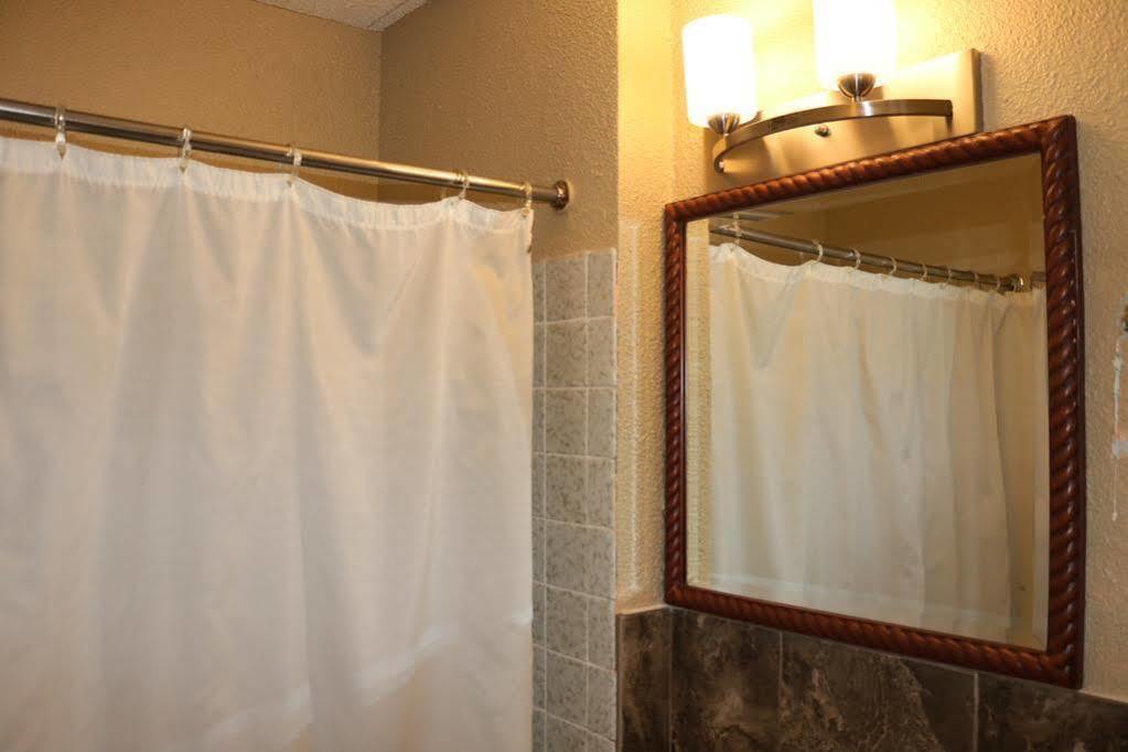 أوك لاون Miami Inn & Suites المظهر الخارجي الصورة